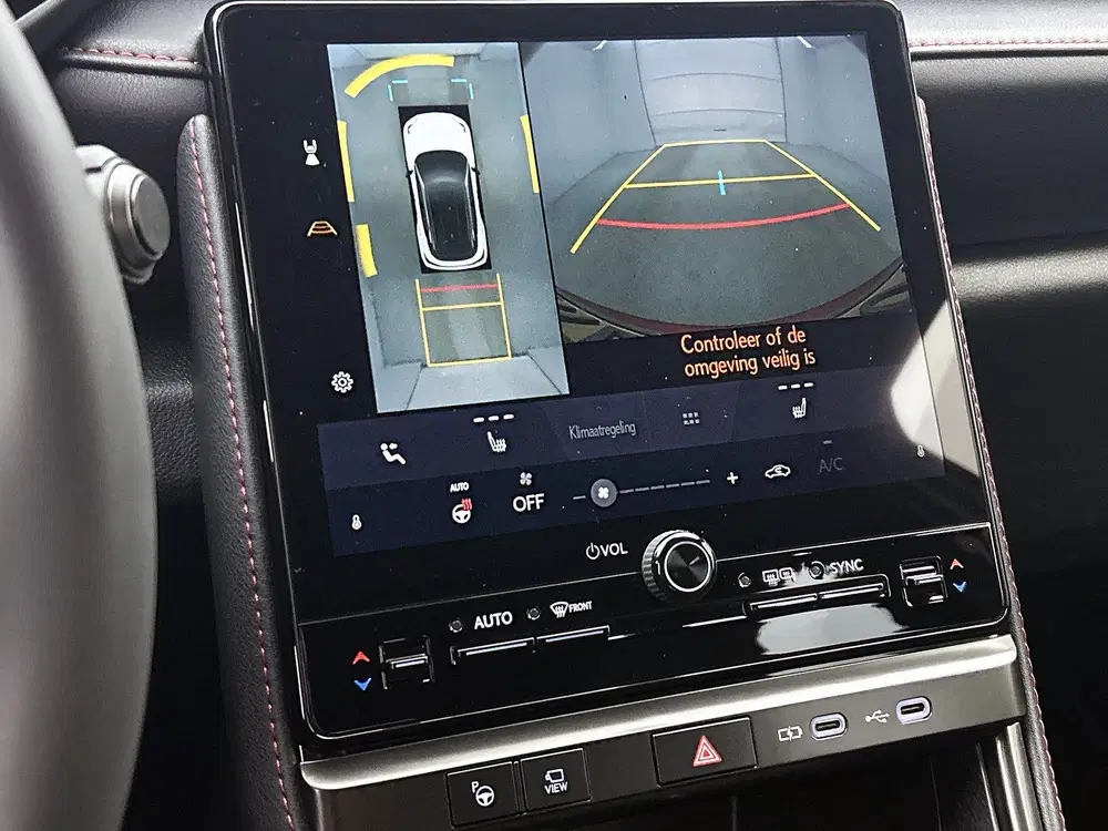 Lexus LBX Emotion 2WD Advanced Pack uit 2025, foto 8