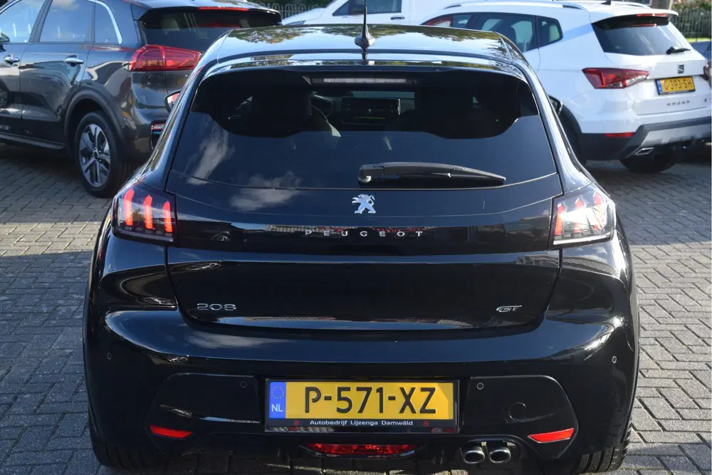 Peugeot 208 1.2 PureTech GT LED uit 2022, foto 12