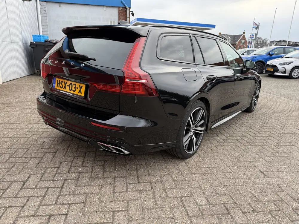 Volvo V60 2.0 T6 350 PK uit 2022, foto 10