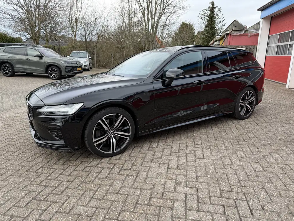 Volvo V60 2.0 T6 350 PK uit 2022, foto 3