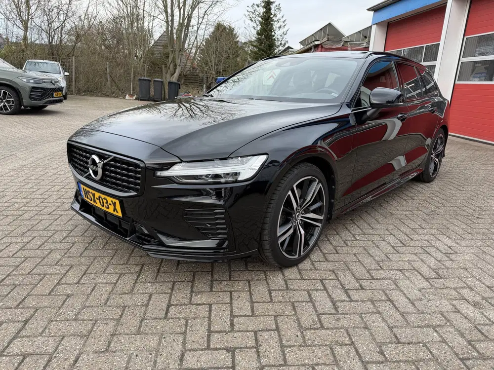 Volvo V60 2.0 T6 350 PK uit 2022, foto 4