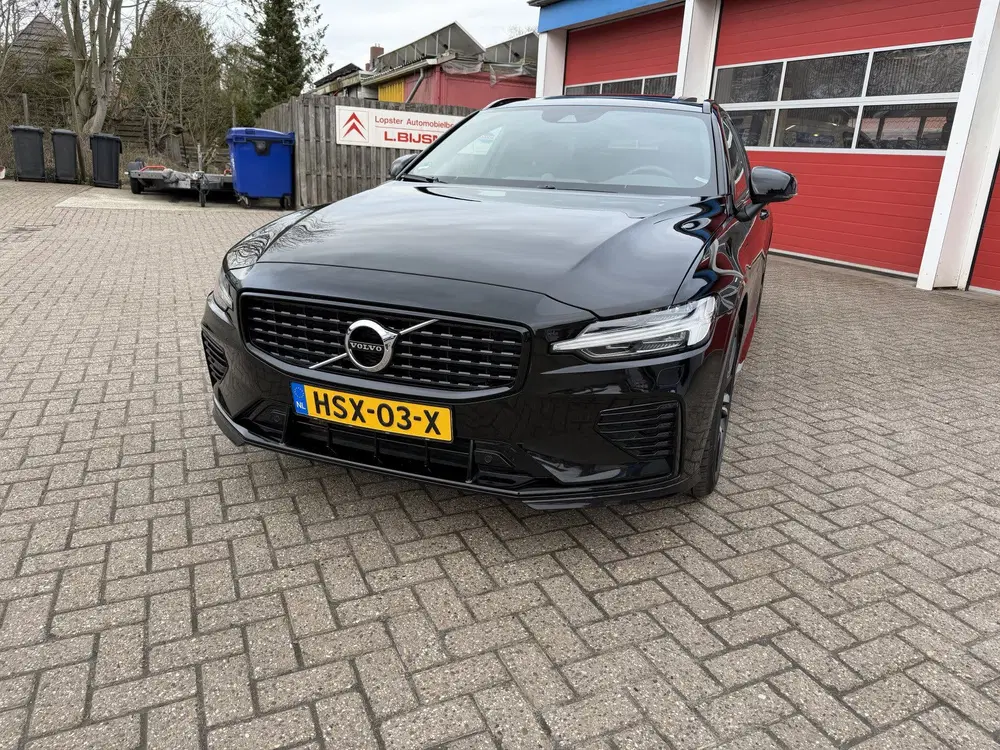 Volvo V60 2.0 T6 350 PK uit 2022, foto 5