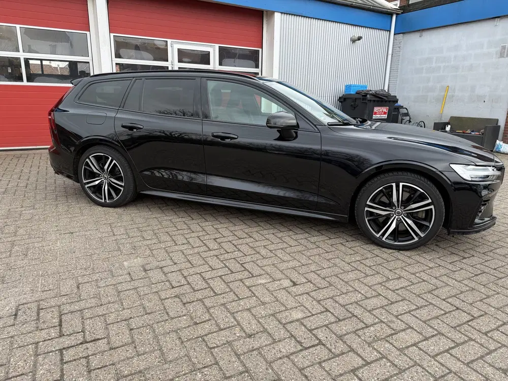 Volvo V60 2.0 T6 350 PK uit 2022, foto 8