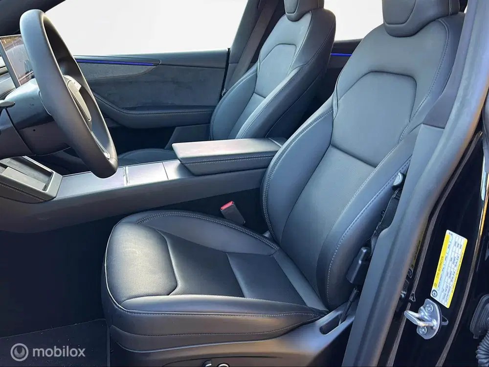 Tesla Model Y Premium Long Range Dual Motor uit 2026, foto 5