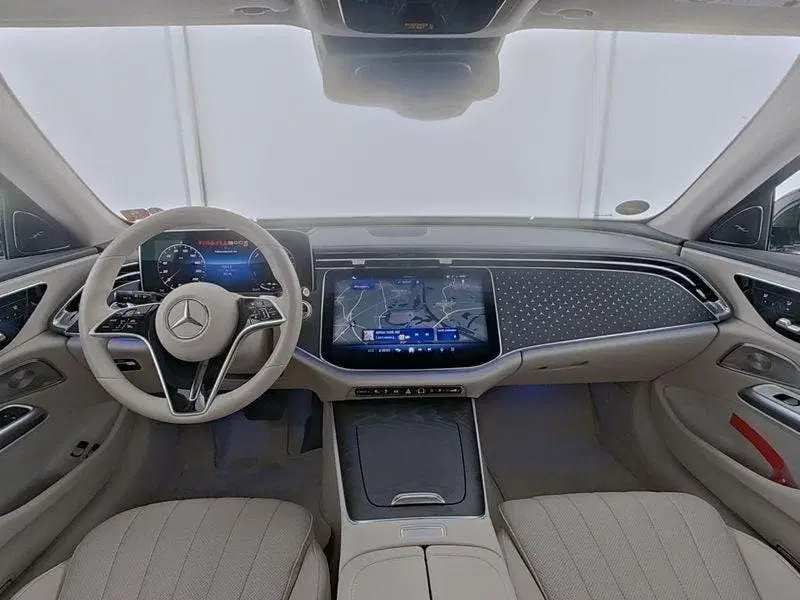 Mercedes-Benz E-Klasse 300 e Exclusive Line uit 2025, foto 6
