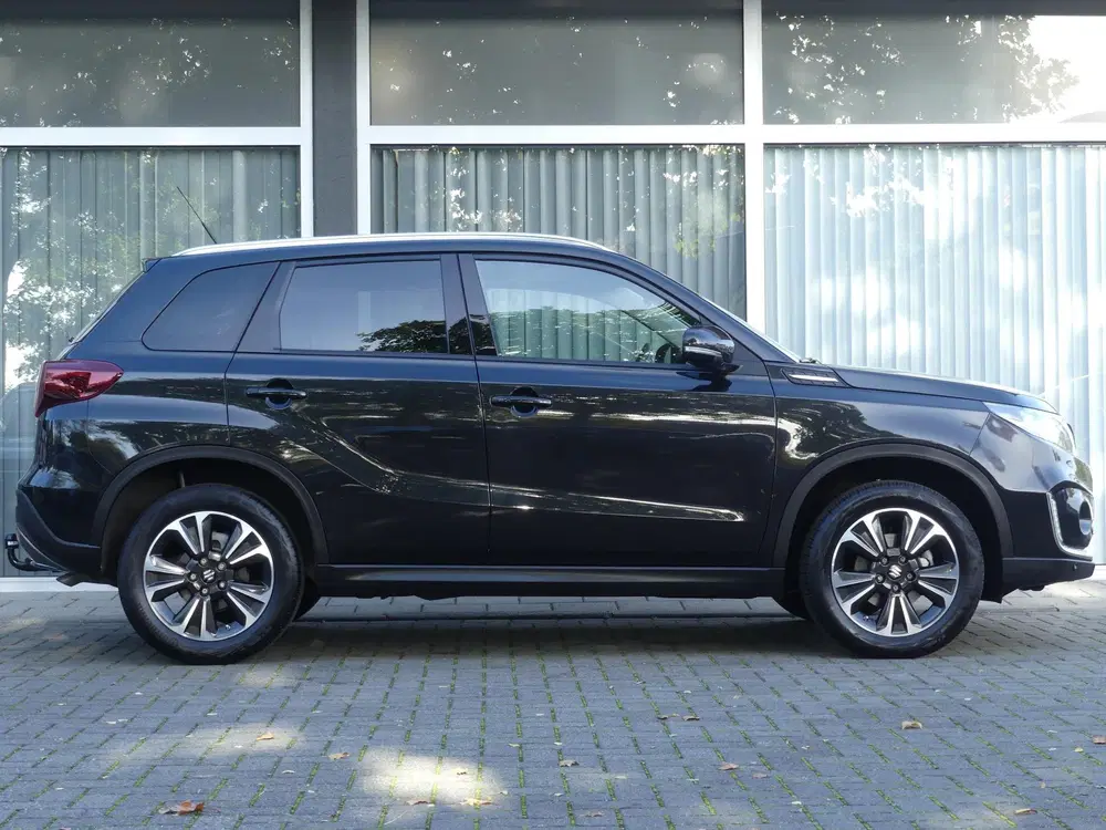 Suzuki Vitara 1.5 Hybrid Style AUTOMAAT TREKHAAK uit 2023, foto 12