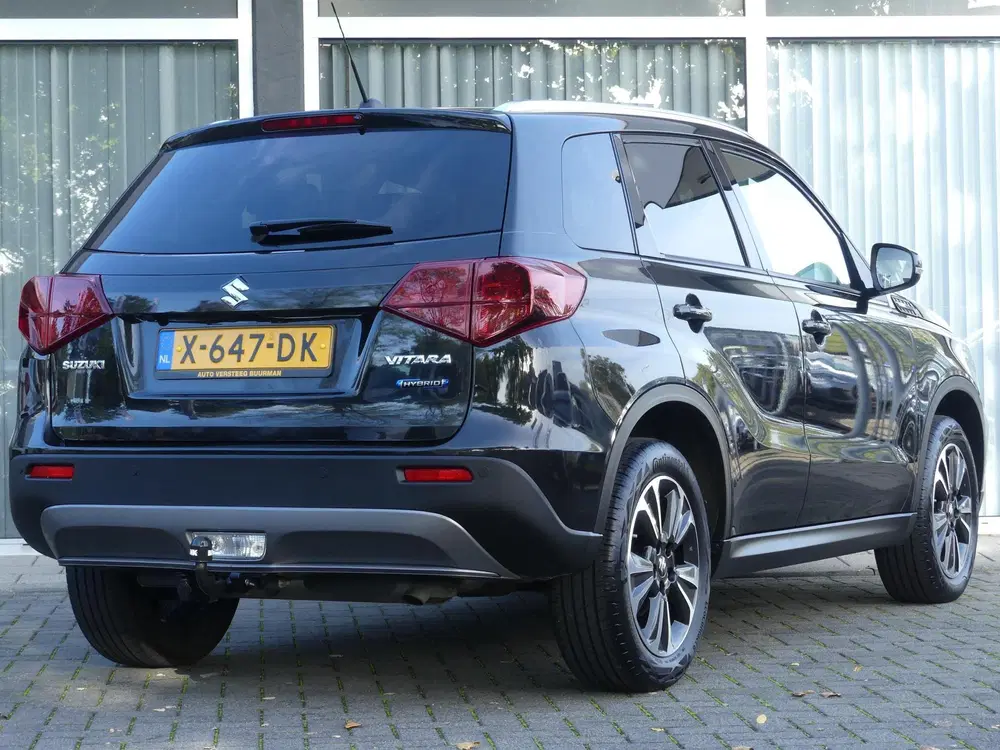 Suzuki Vitara 1.5 Hybrid Style AUTOMAAT TREKHAAK uit 2023, foto 2