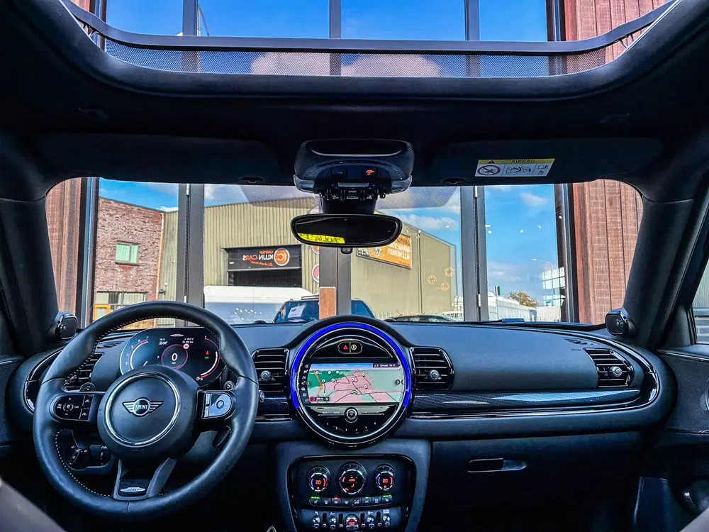 Mini Clubman 2.0 JCW ALL4 John Cooper Works Blackline F uit 2022, foto 2
