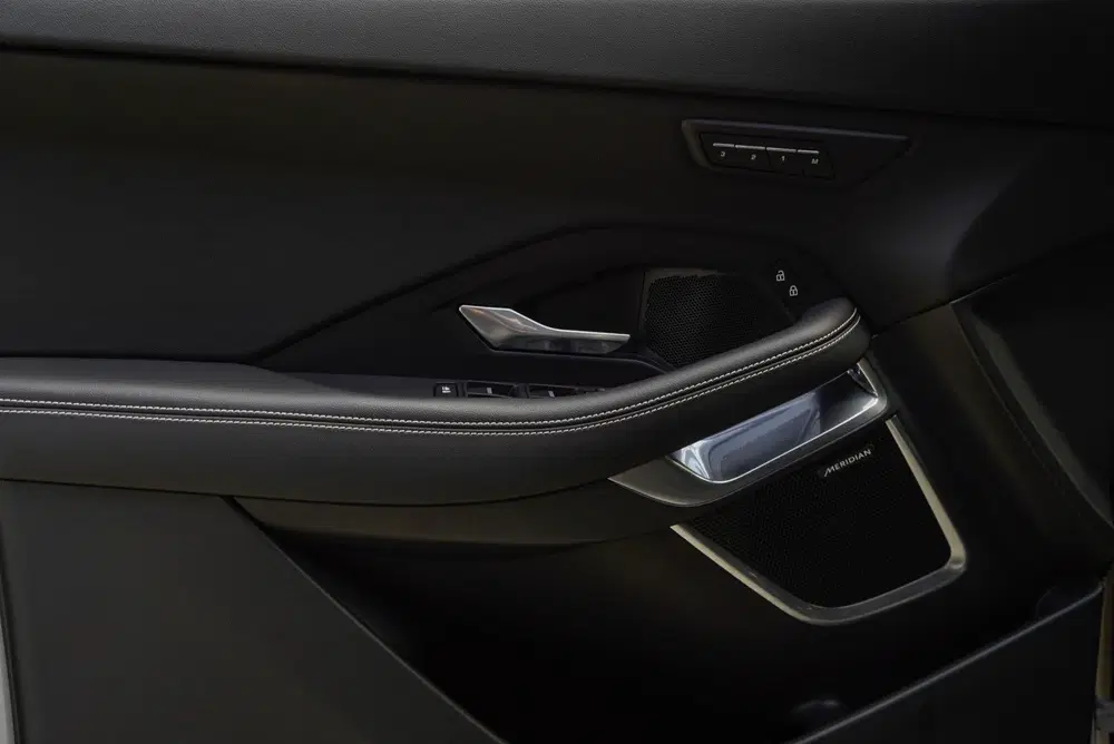 Jaguar E-Pace 1.5 P160 R-Dynamic SE Leer ACC 360° Meridi uit 2021, foto 14