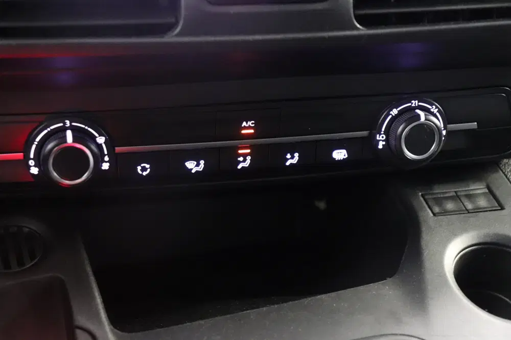 Peugeot Partner 1.2 PT Benzine EURO 6 uit 2022, foto 13