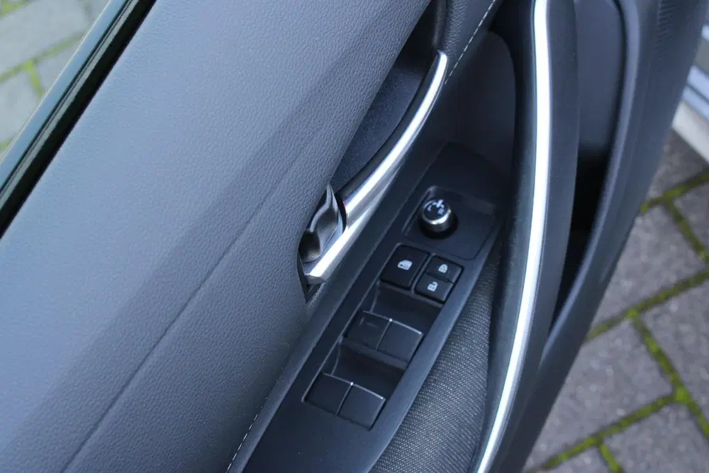 Toyota Corolla Hybrid 140 Active Adaptive uit 2024, foto 11