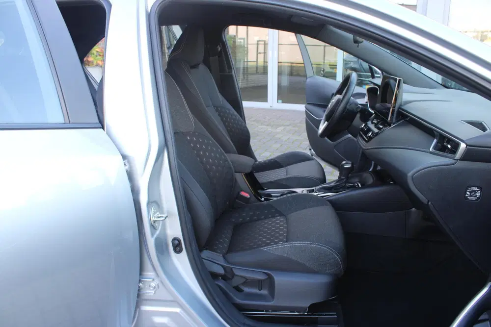 Toyota Corolla Hybrid 140 Active Adaptive uit 2024, foto 5