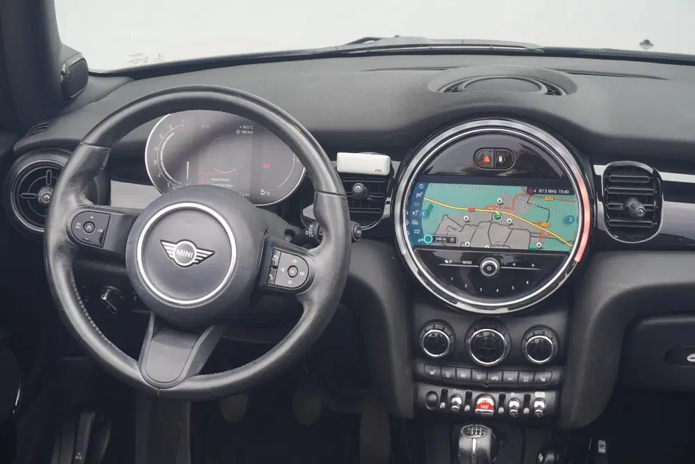 Mini Cabrio ONE Classic Uitvoering uit 2021, foto 14