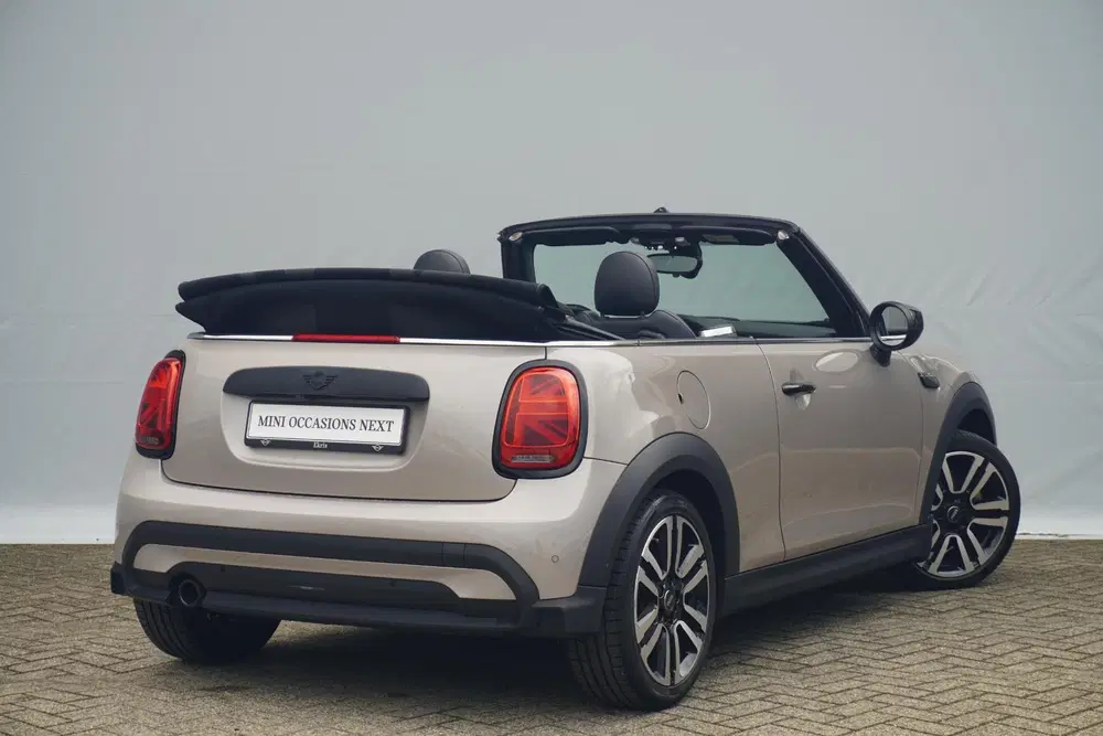 Mini Cabrio ONE Classic Uitvoering uit 2021, foto 3