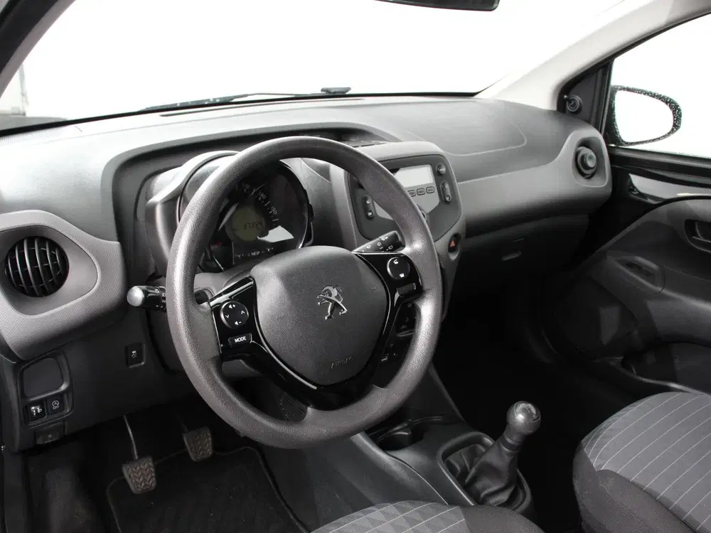Peugeot 108 1.0 e-VTi Active Airco Bluetooth Led dagri uit 2022, foto 2