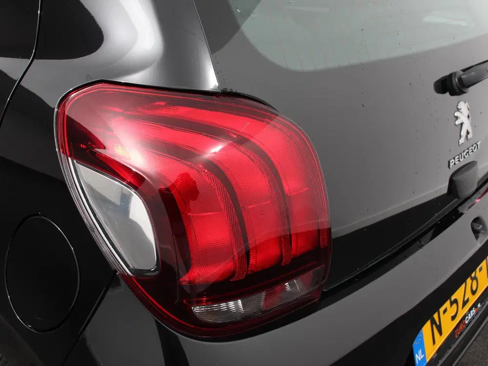 Peugeot 108 1.0 e-VTi Active Airco Bluetooth Led dagri uit 2022, foto 9