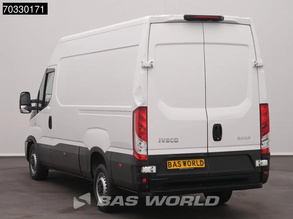 Iveco Daily Automaat L2H2 Airco Cruise Camera 3520L L2 uit 2023, foto 6