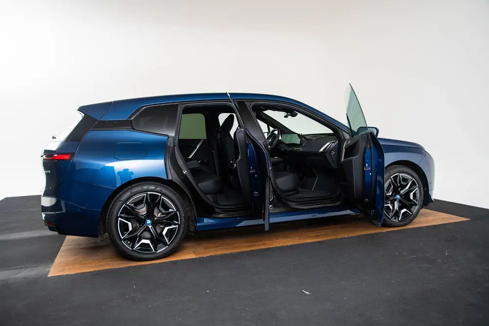 BMW iX xDrive40 Excellence 77 kWh Trekhaak uit 2022, foto 10