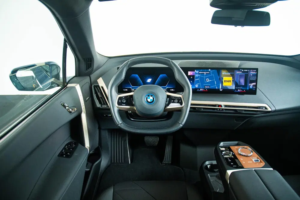 BMW iX xDrive40 Excellence 77 kWh Trekhaak uit 2022, foto 14