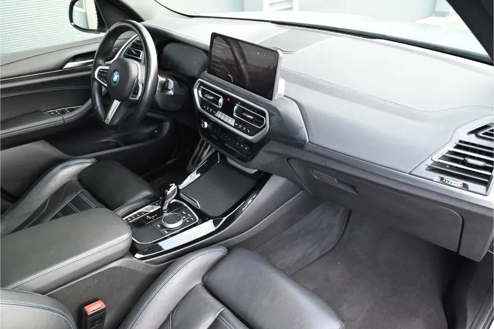 BMW X3 xDrive30e M-SPORT uit 2022, foto 5