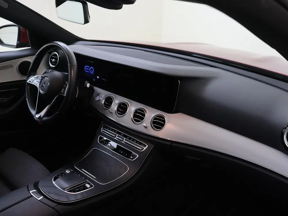 Mercedes-Benz E-Klasse 300 de AMG Line uit 2020, foto 5