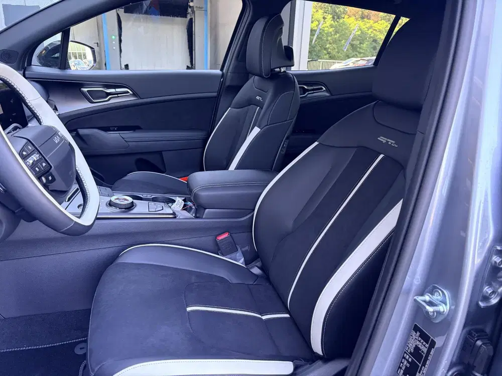 Kia Sportage 1.6 T-GDi Hybrid GT-Line uit 2026, foto 14