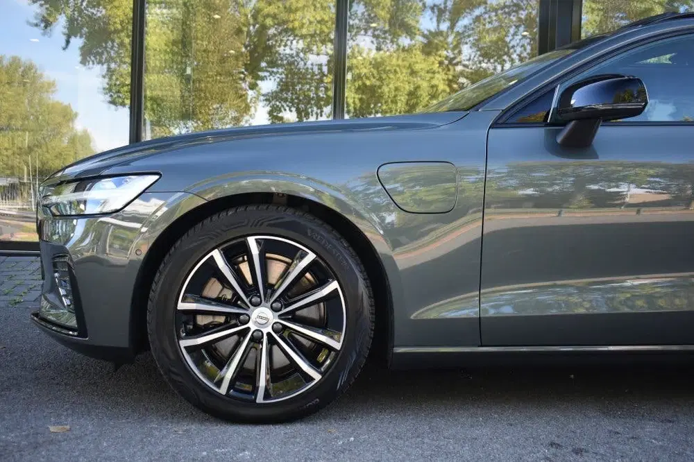 Volvo V60 2.0 T8 AWD + Dark uit 2026, foto 6
