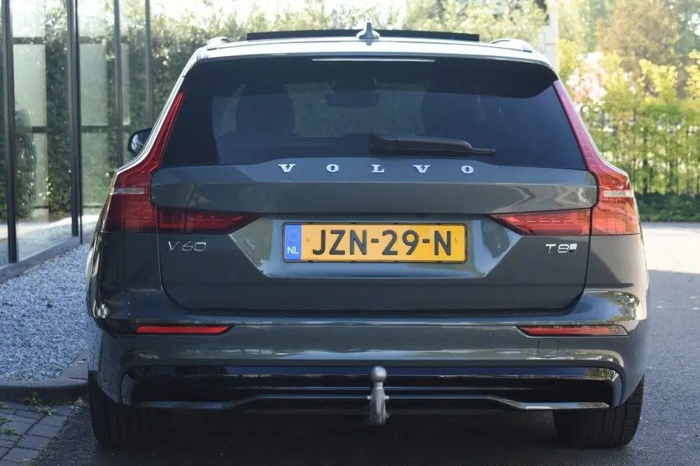 Volvo V60 2.0 T8 AWD + Dark uit 2026, foto 8