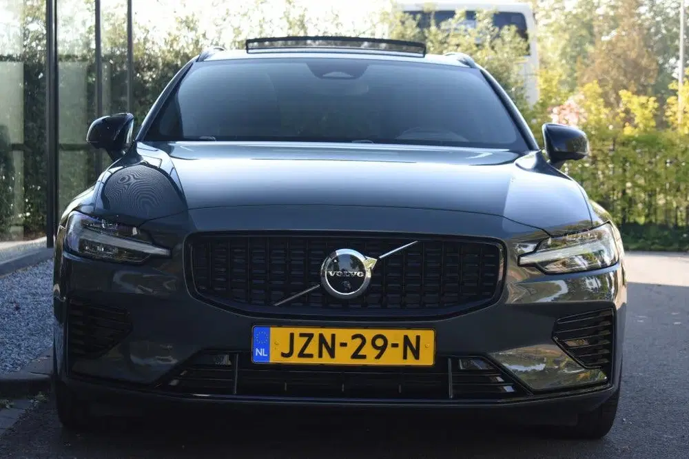 Volvo V60 2.0 T8 AWD + Dark uit 2026, foto 9
