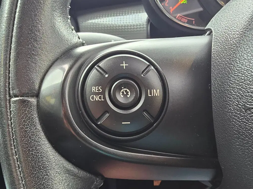 Mini Cooper 1.5 Cooper Business Edition uit 2019, foto 10