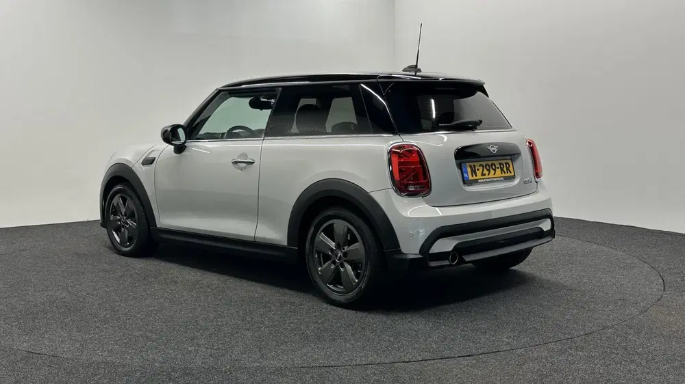 Mini Cooper 1.5 Cooper Business Edition uit 2021, foto 4