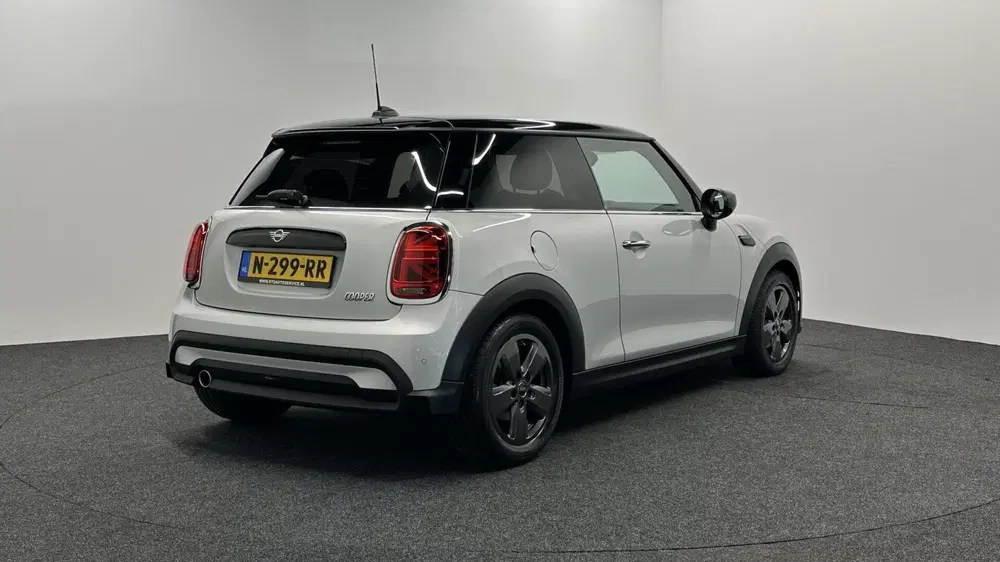 Mini Cooper 1.5 Cooper Business Edition uit 2021, foto 5