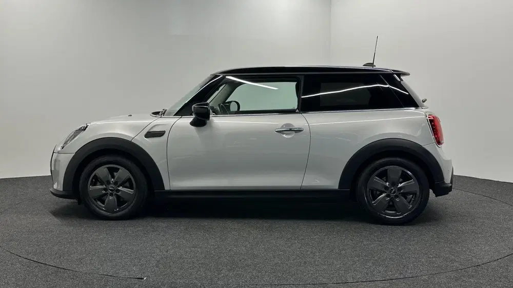 Mini Cooper 1.5 Cooper Business Edition uit 2021, foto 8