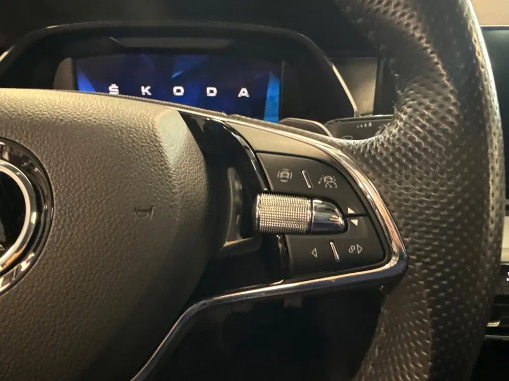 Skoda Octavia 1.4 TSI iV PHEV Sportline Business uit 2023, foto 14