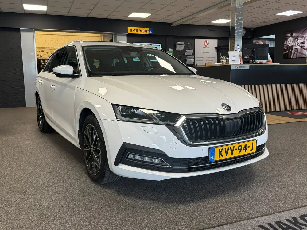 Skoda Octavia 1.4 TSI iV PHEV Sportline Business uit 2023, foto 6