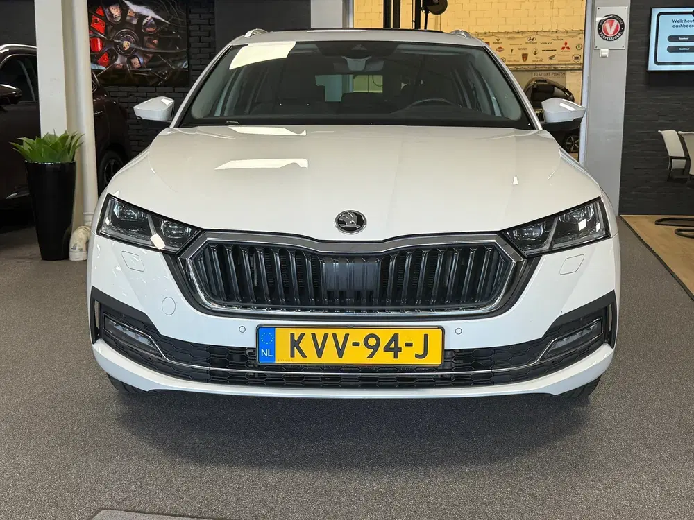 Skoda Octavia 1.4 TSI iV PHEV Sportline Business uit 2023, foto 7