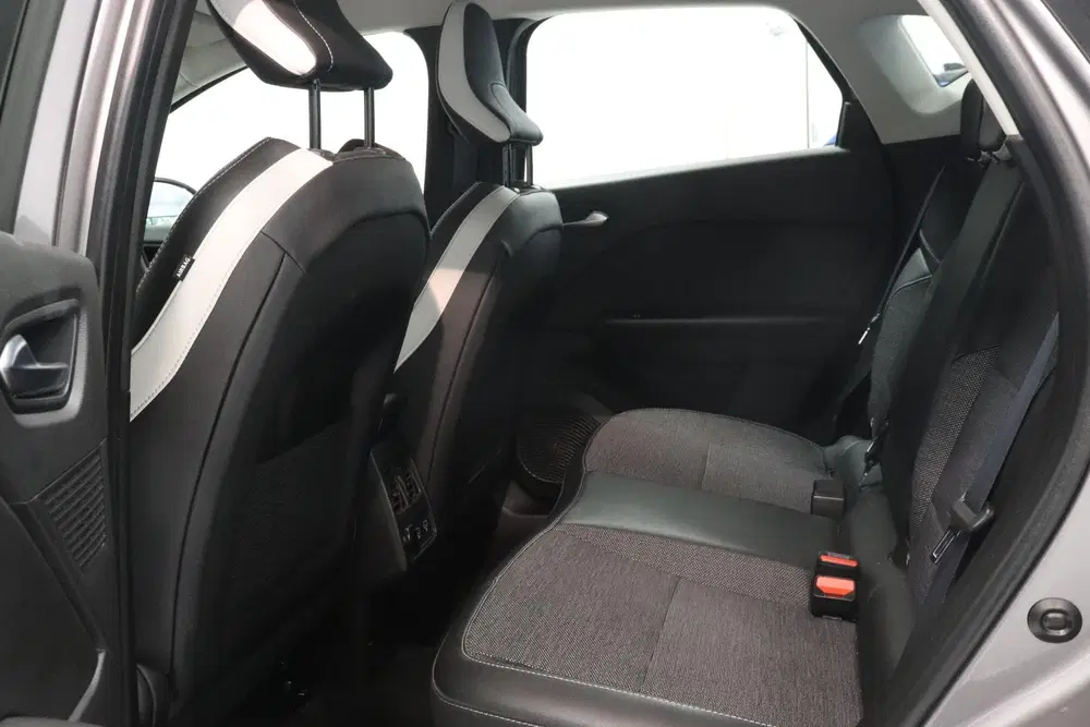 Renault Captur 1.3 TCe 140 Intens uit 2021, foto 8