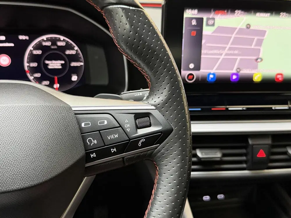 SEAT Leon 1.0 eTSI FR Business Intense Automaat uit 2022, foto 10
