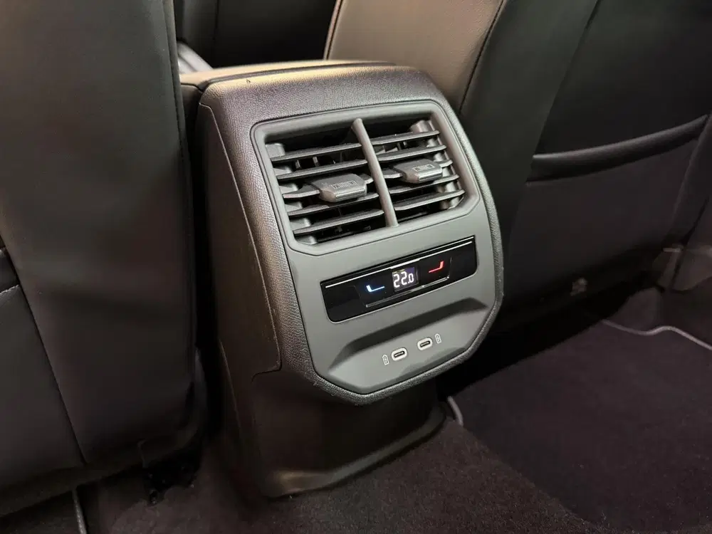 SEAT Leon 1.0 eTSI FR Business Intense Automaat uit 2022, foto 12