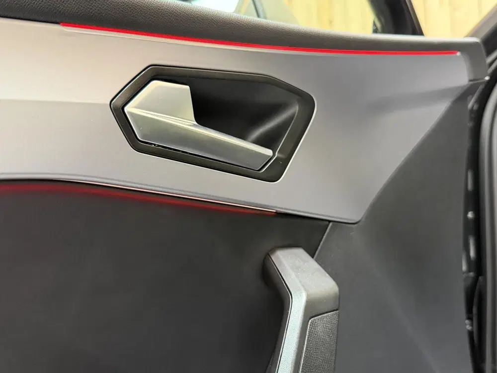SEAT Leon 1.0 eTSI FR Business Intense Automaat uit 2022, foto 6
