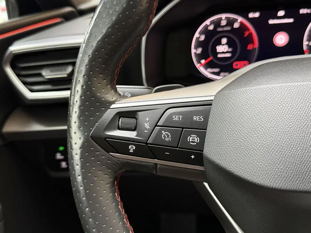 SEAT Leon 1.0 eTSI FR Business Intense Automaat uit 2022, foto 8
