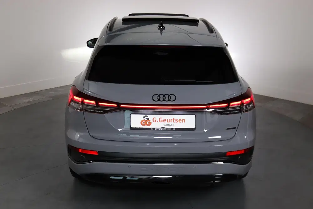 Audi Q4 e-tron 50 quattro S Competition 77 kWh S-Line uit 2023, foto 13