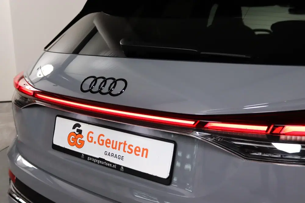 Audi Q4 e-tron 50 quattro S Competition 77 kWh S-Line uit 2023, foto 14