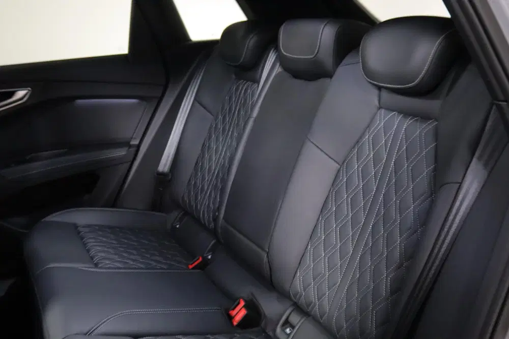 Audi Q4 e-tron 50 quattro S Competition 77 kWh S-Line uit 2023, foto 5