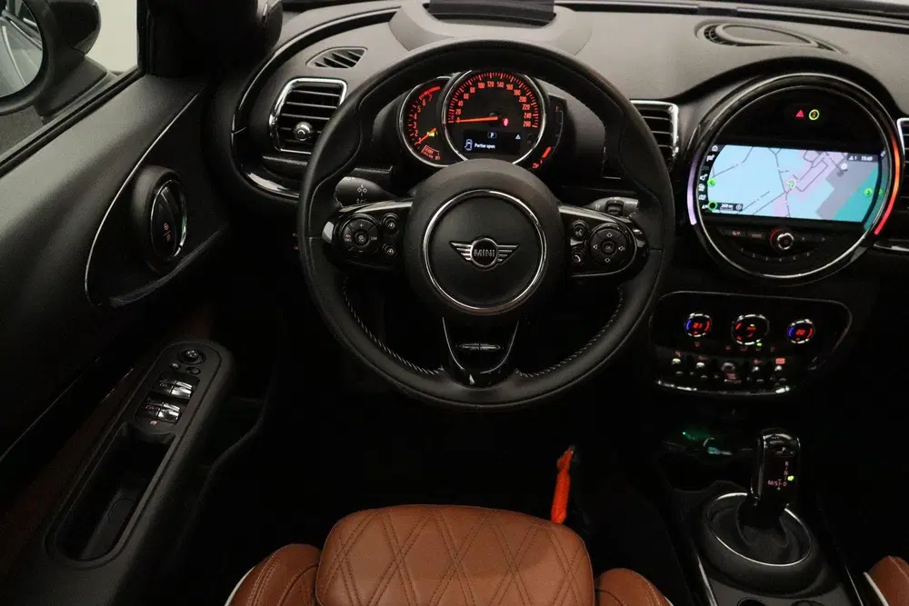 Mini Clubman 1.5 Cooper Chili 2020 uit 2020, foto 2