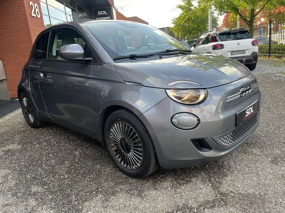 Fiat 500e 3+1 Icon 42 kWh 4DRS uit 2021, foto 10