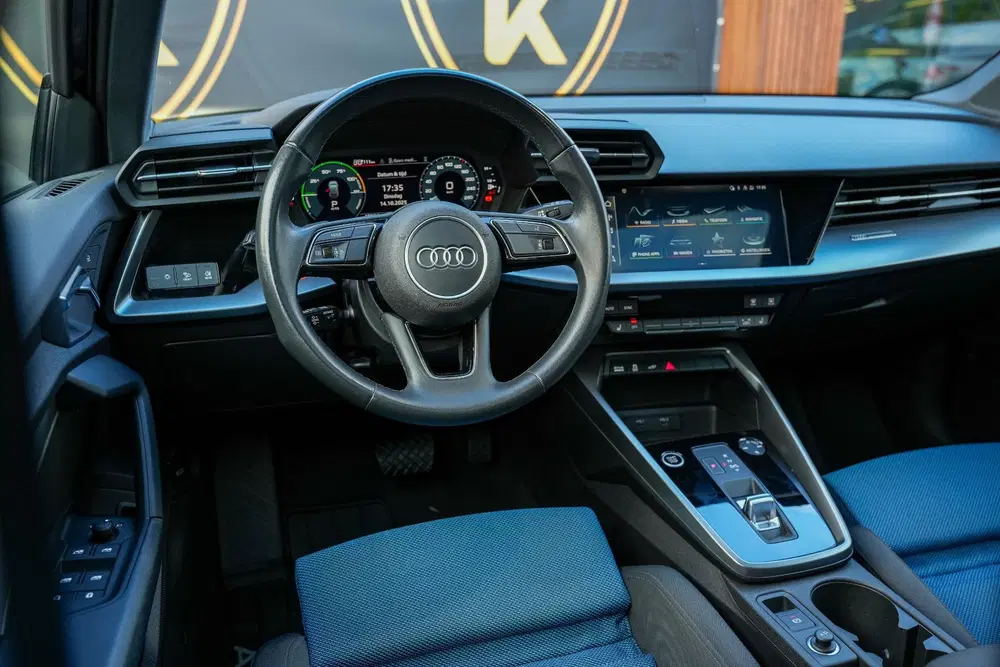 Audi A3 40 TFSI e Edition 204 PK – Panoramadak uit 2022, foto 10