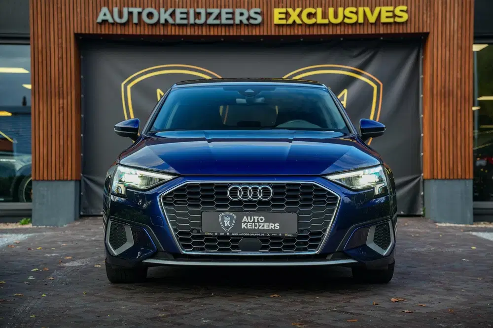 Audi A3 40 TFSI e Edition 204 PK – Panoramadak uit 2022, foto 2