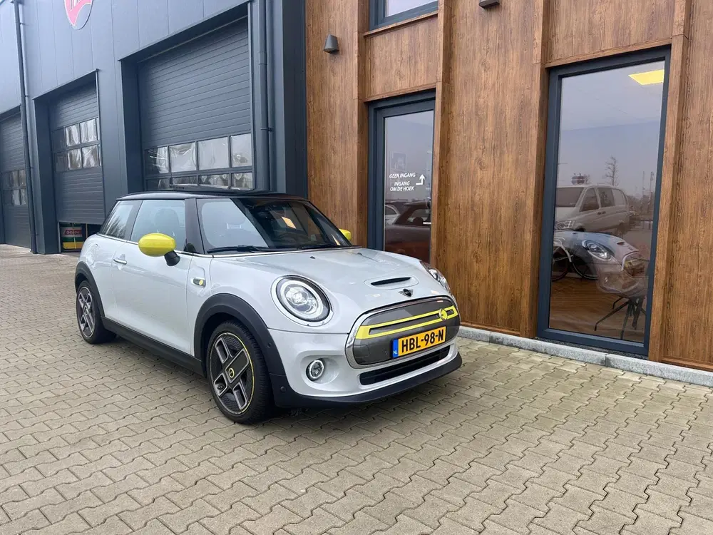 Mini Electric Mini Electric Charged 33 kWh S Yours full uit 2020, foto 4