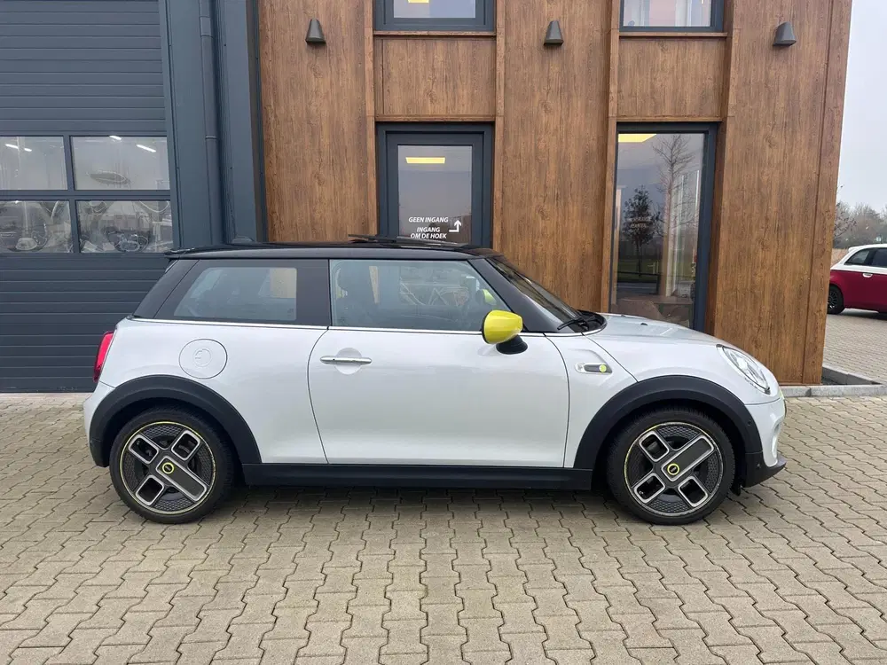 Mini Electric Mini Electric Charged 33 kWh S Yours full uit 2020, foto 6